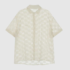 Camisa moderna con estampado hueco