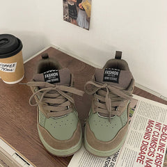 Schicke Skateschuhe mit Kontrastfarben-Design