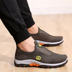 Charmante, anmutige, coole, glamouröse Herren-Sportschuhe