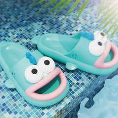 Lindas pantuflas casuales de dibujos animados