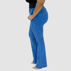 Jeans de alta elasticidad con parche de bolsillo