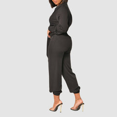 Monos con cuello en V y lazo