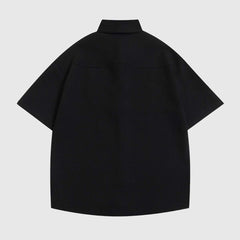 Camisa minimalista con arte bordado