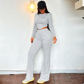 Conjunto de top corto y pantalón con diseño de espiga