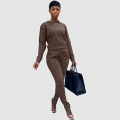 Conjunto de top de cuello redondo y pantalón con abertura