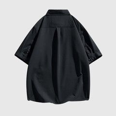 Camisa moderna con paneles de rayas