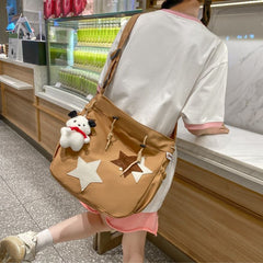 Bolso de hombro casual en contraste