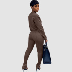 Conjunto de top de cuello redondo y pantalón con abertura