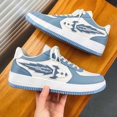 Elegante Winged Victory Sneakers