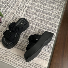 Sandalias de plataforma elevada con diseño de doble tira