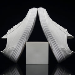 Zapatos casuales blancos de moda coreana de verano para hombre, fáciles de usar