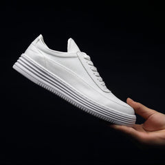Zapatos casuales blancos de moda coreana de verano para hombre, fáciles de usar