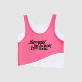 Top corto con estampado de dos letras falsas