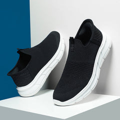 Versatile Men's Slip-on Soft Bottom Breathable Sneakers