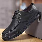 Zapatos casuales de piel de oveja suave con punta redonda y cordones transpirables para hombre