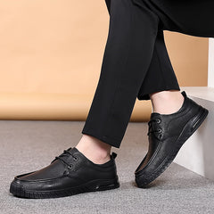 Zapatos casuales de piel de oveja suave con punta redonda y cordones transpirables para hombre