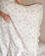 Delicate Floral Lace Ruffled Bedding Set - Pink