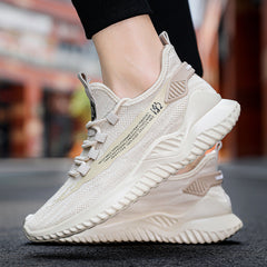 Herren Sommer Flying Woven Atmungsaktive koreanische Sneakers