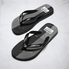 Charmante vielseitige Herren-Flip-Flops für den Sommer im Freien