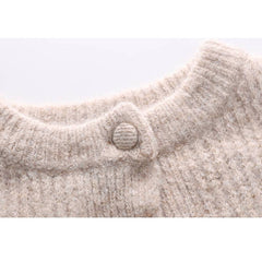 Strickjacke mit Tulpenstickerei