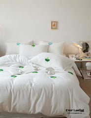 Double Layered Embroidered White Bedding Set - Broccoli