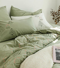 Embroidered Bedding Set - Green