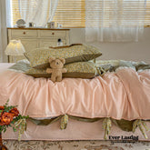 Floral Patchwork Bedding Set - Pink