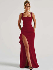 Vestido sencillo sin mangas con abertura
