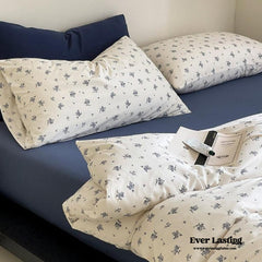 Jersey Knit Cotton Floral Bedding Set - White + Dark Blue