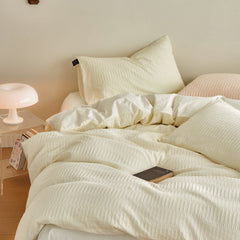 Minimal Jacquard Bedding Set - Cream White
