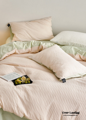 Minimal Jacquard Bedding Set - Pink Green