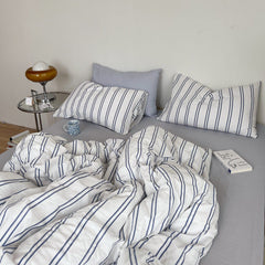 Minimal Stripe Bedding Set - Blue