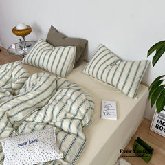 Minimal Stripe Bedding Set - Green