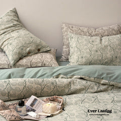 Mother Earth Floral Bedding Set - Green Buttoned