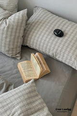 Soft Blend Plaid Bedding Set - Gray