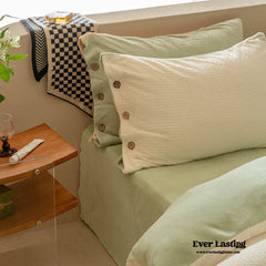 Velvet Buttoned Bedding Set - Cream + Green