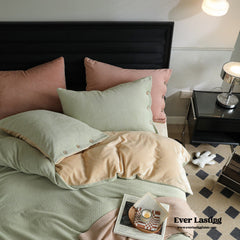 Velvet Buttoned Bedding Set - Tea Green
