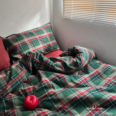 Vintage Plaid Bedding Set - Red & Green