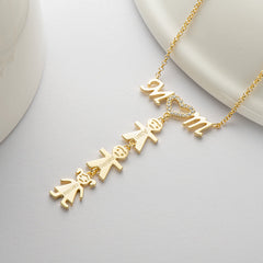 Collar personalizado con diseño familiar MOM