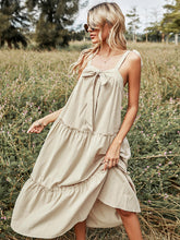 Vestido informal con lazo y pastel
