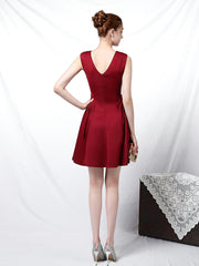 Elegante vestido corto de celebridad