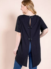 Ropa de mujer con diseño de encaje negro