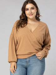 Camiseta holgada con cuello en V