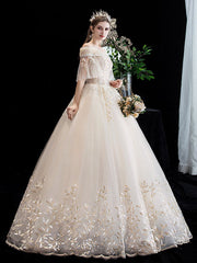 Vestido de novia sencillo con cola de un solo hombro