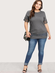 Lose kurze Ärmel mit Spitzennähten