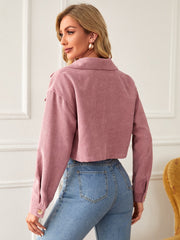 Chaqueta de pana con hombros caídos y bolsillo con solapa