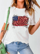 Camiseta de manga corta con estampado de leopardo y bandera estadounidense