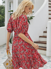 Schmal geschnittenes Sommerkleid mit Print