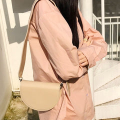 Mini bolso semicircular