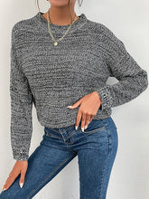 Rundhalspullover in verschiedenen Farben